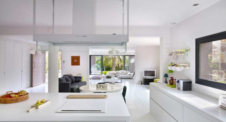 Manoir avec piscine privée et jardin paysager